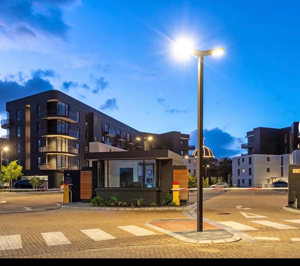 Luxury One Bed & Bath-nine Palms Apartment *