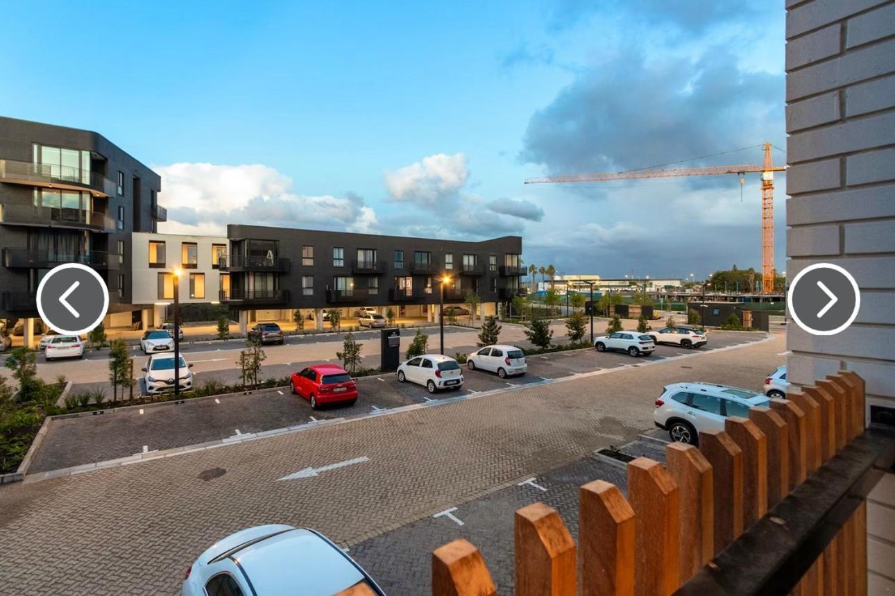 Luxury One Bed & Bath-nine Palms Apartment Kapstadt