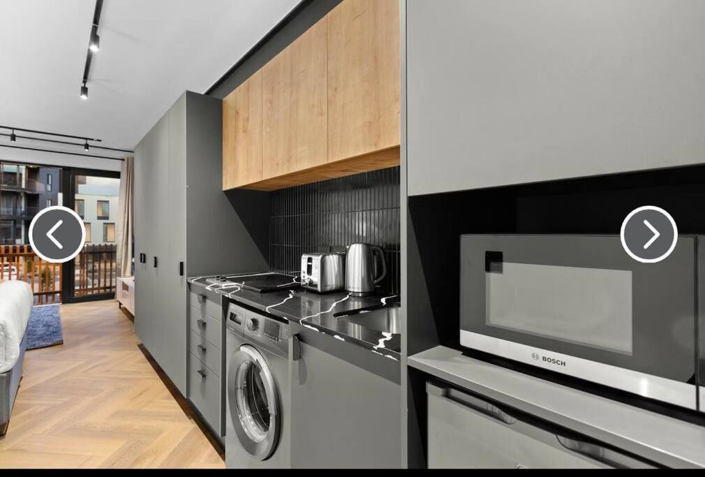 Apartment Luxury One Bed & Bath-nine Palms